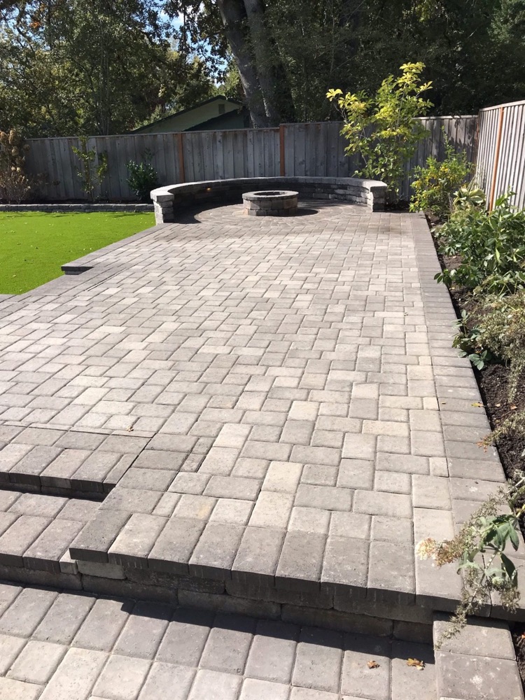 Fire Pit: DIY vs Hiring a Professional